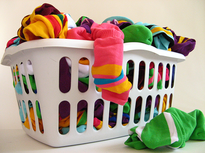 Bố mẹ nên dùng các loại nước xả vải cho trẻ sơ sinh khi giặt quần áo của bé