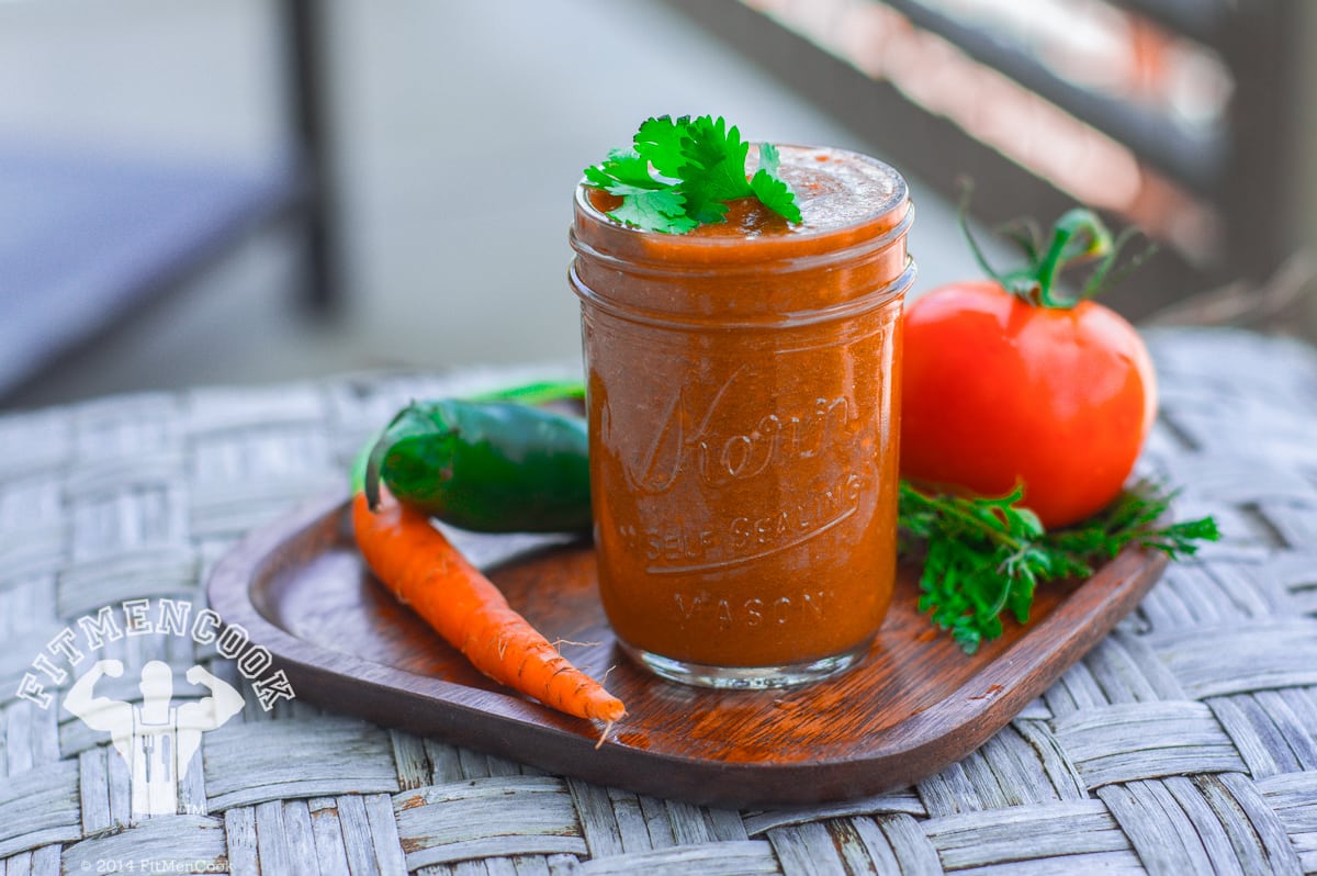 Ngoài cà rốt, cà chua, bạn có thể kết hợp một số loại rau củ quả để có một ly nước ép giàu hương vị và bổ dưỡng nhé!