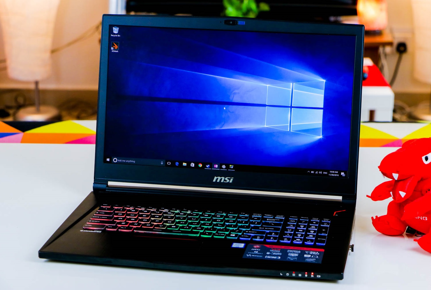 Laptop gaming MSI trang bị đèn bàn phím đẹp mắt đầy tinh tế