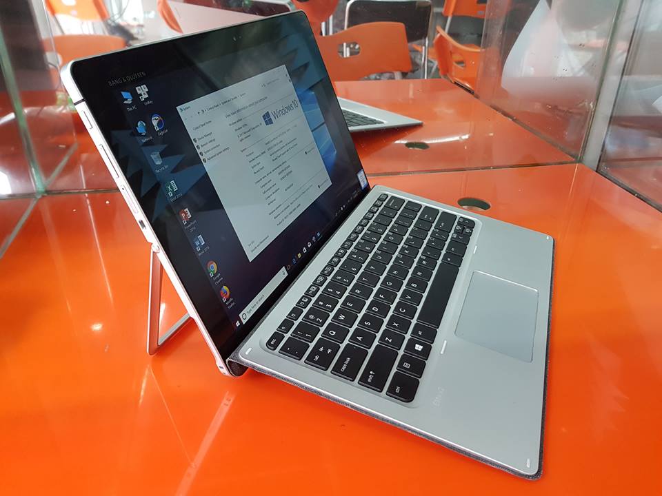 Laptop HP Elite X2 1012 G1