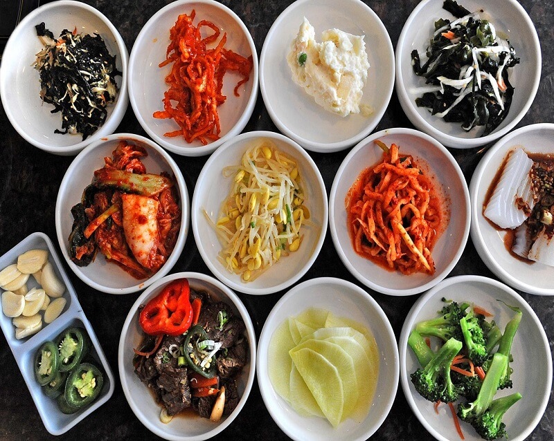 Ngoài lẩu, các món ăn Hàn Quốc ở Cạp Seafood cũng rất ngon 