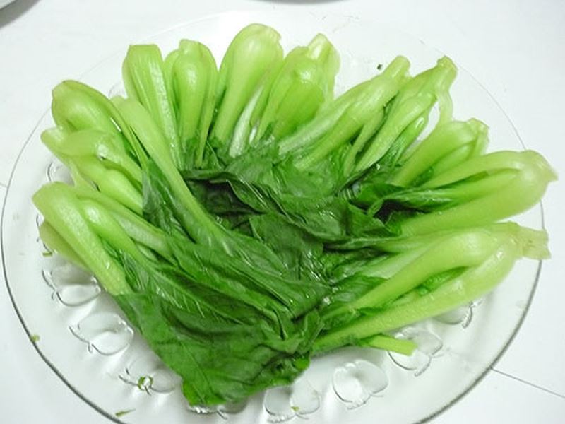 Bổ sung cải xanh trong bữa ăn hàng ngày sẽ giúp bạn đẩy lùi các triệu chứng chướng bụng, khó tiêu của dạ dày