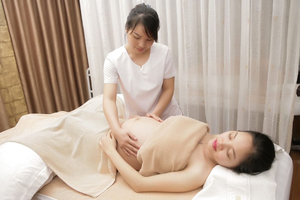 Massage giảm mỡ bụng hiệu quả tại Care With Love Spa