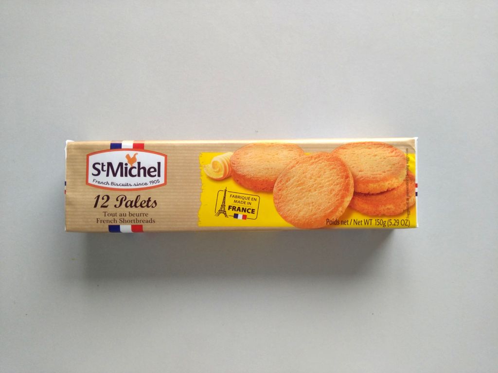 Bánh quy bơ St Michel đặc biệt phù hợp để bày trang trí trong giỏ quà tặng biếu Tết