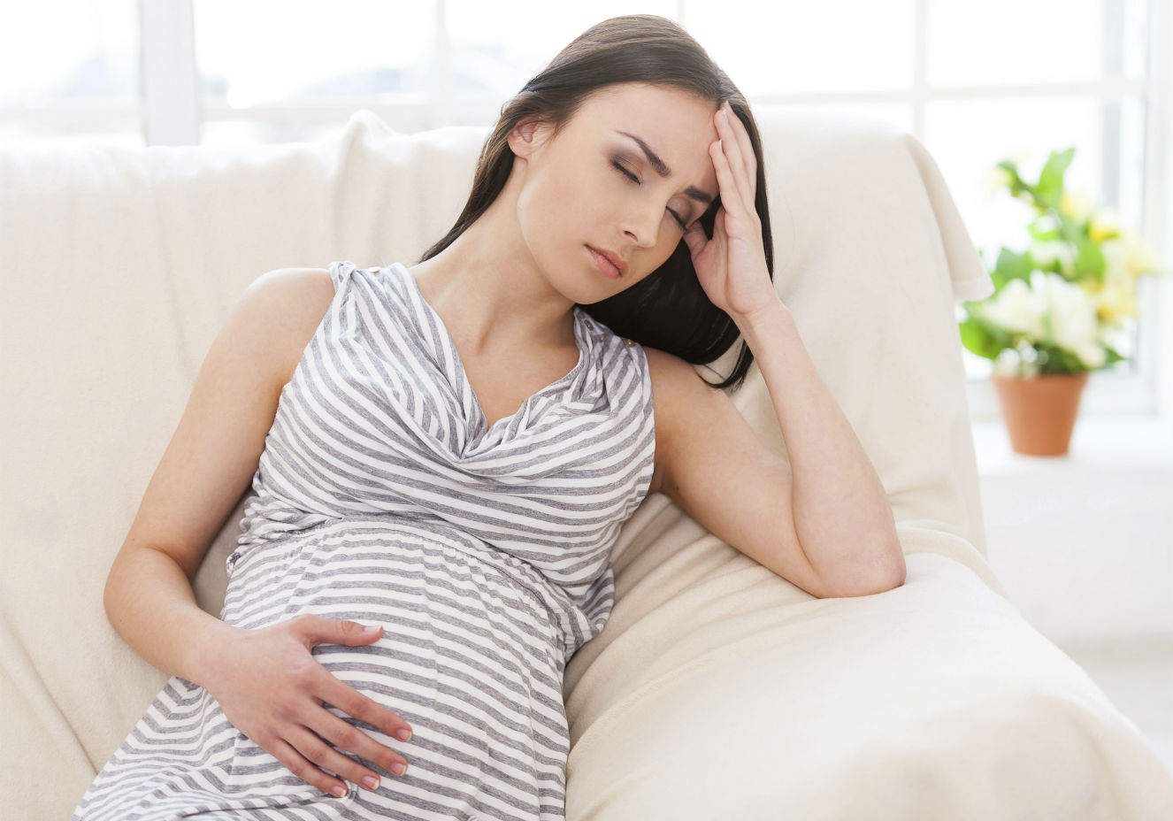 Ở giai đoạn cuối của thai kỳ cần chú ý đặc biệt các triệu chứng bất thường