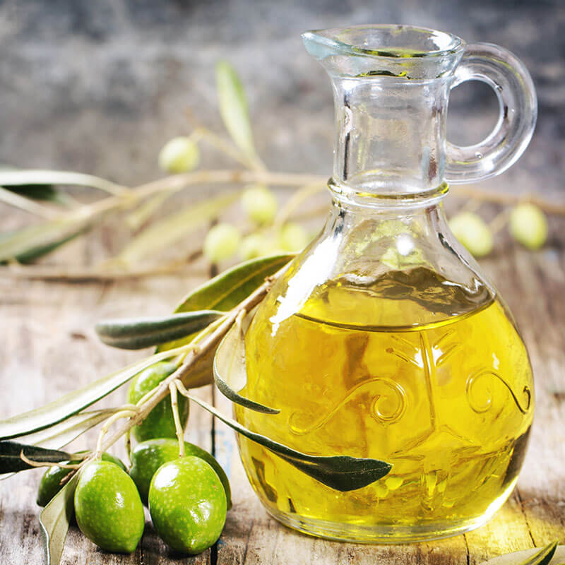 Nên thêm dầu oliu trong  trong món ăn để giúp bảo vệ cơ thể khỏi nguy cơ ung thư hệ tiêu hóa 