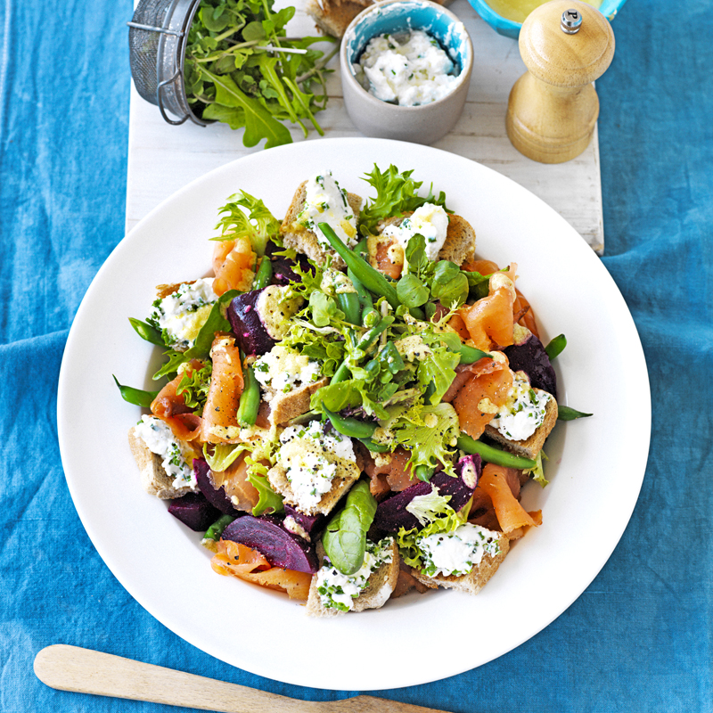 Salad cá hồi sống sẽ là một món ăn giảm cân thơm ngon và lạ miệng dành cho bữa ăn của bạn