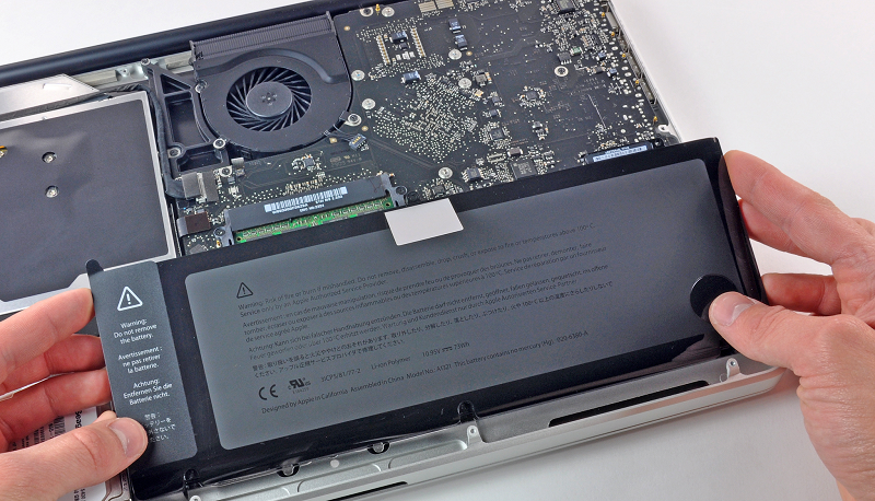 Macbook sử dụng pin Lithium-Polymer độ bền cao, chất lượng tốt