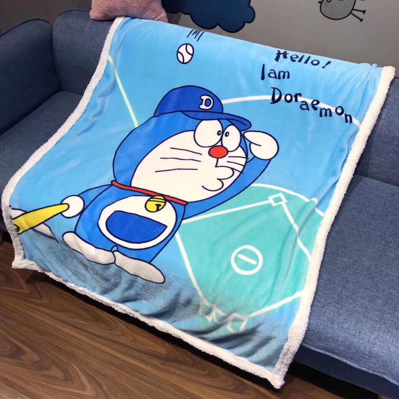 Mẫu chăn Doraemon sẽ khiến các bé rất thích thú