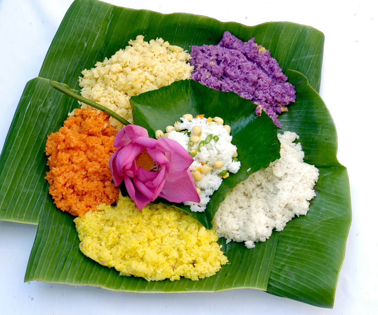 Món xôi bảy màu truyền thống độc đáo của ẩm thực Sapa