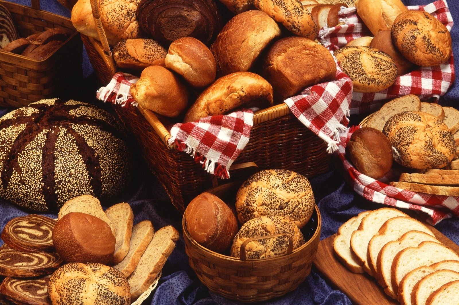 Bánh mì là bữa sáng quen thuộc của rất nhiều người 