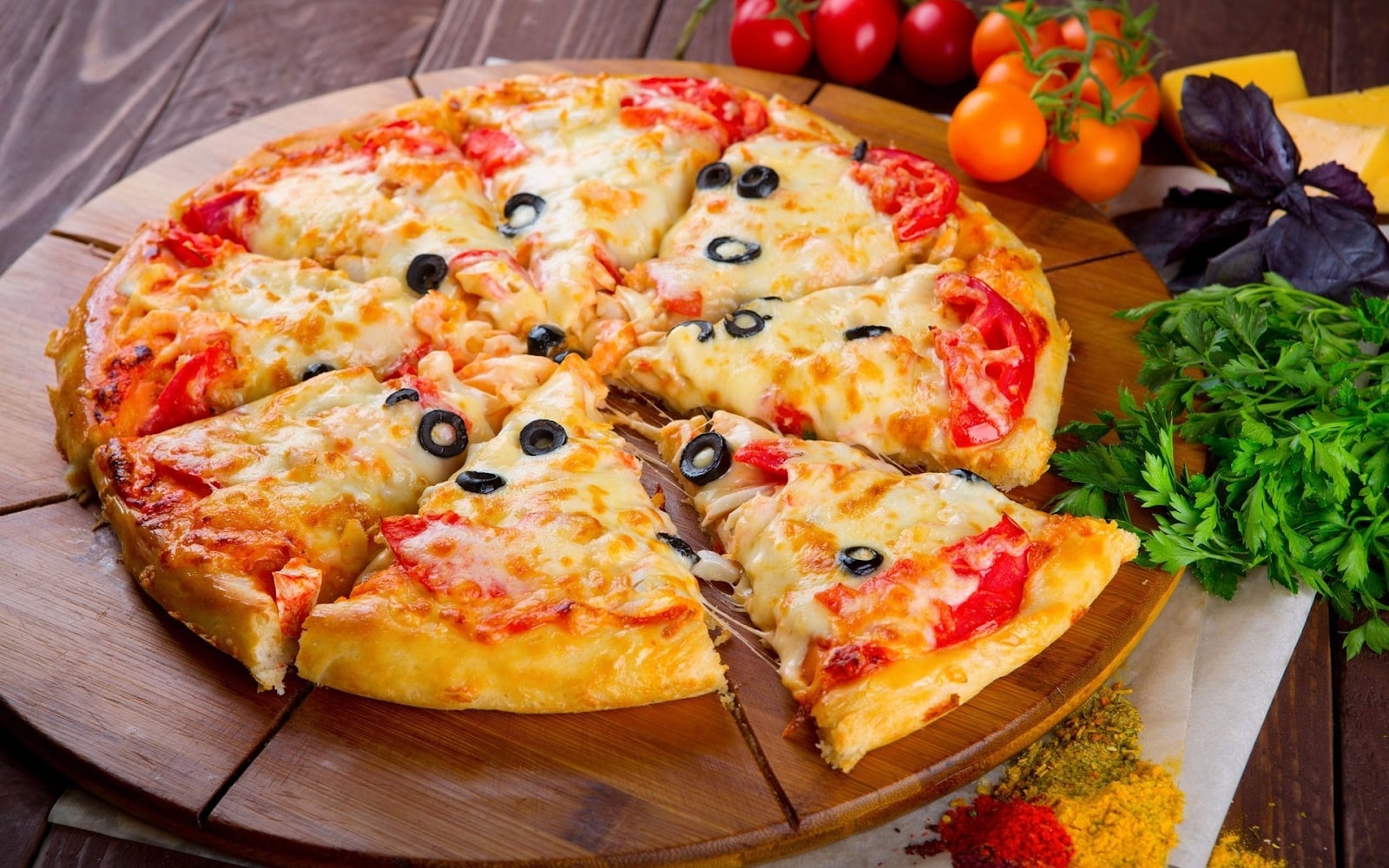 Bánh pizza dần trở thành món ăn ưa thích của nhiều gia đình Việt