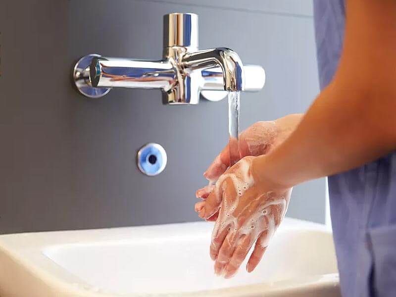 Rửa tay thường xuyên để ngừa bệnh