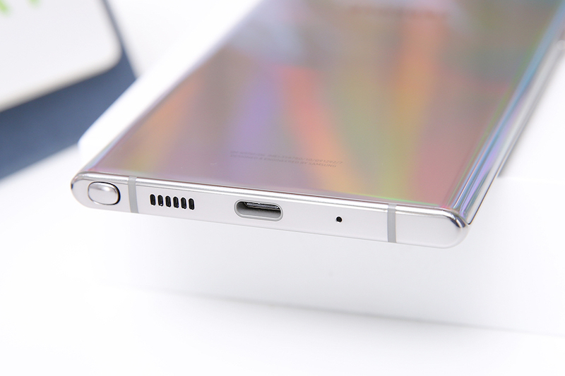 Samsung Galaxy Note 10 Plus hỗ trợ đồng thời sạc nhanh không dây và có dây