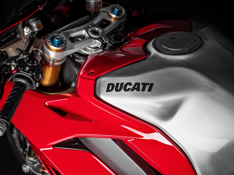 Có nên mua Ducati Diavel 1260S