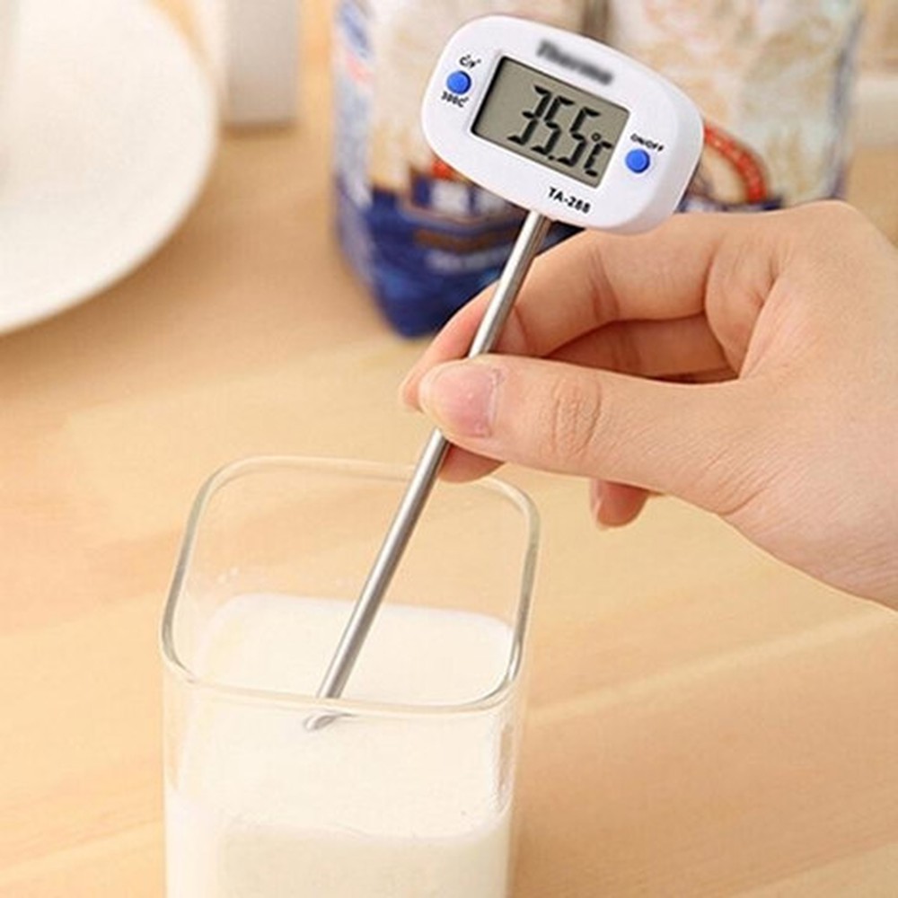 Đảm bảo nhiệt độ sữa ấm 30 - 40 độ C