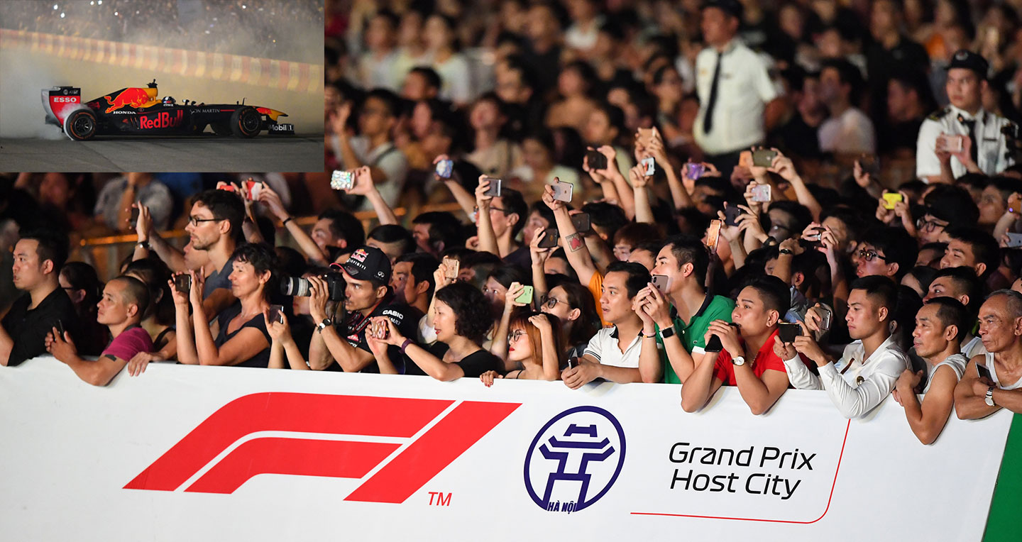 Khán giả cuồng nhiệt với giải đua xe F1