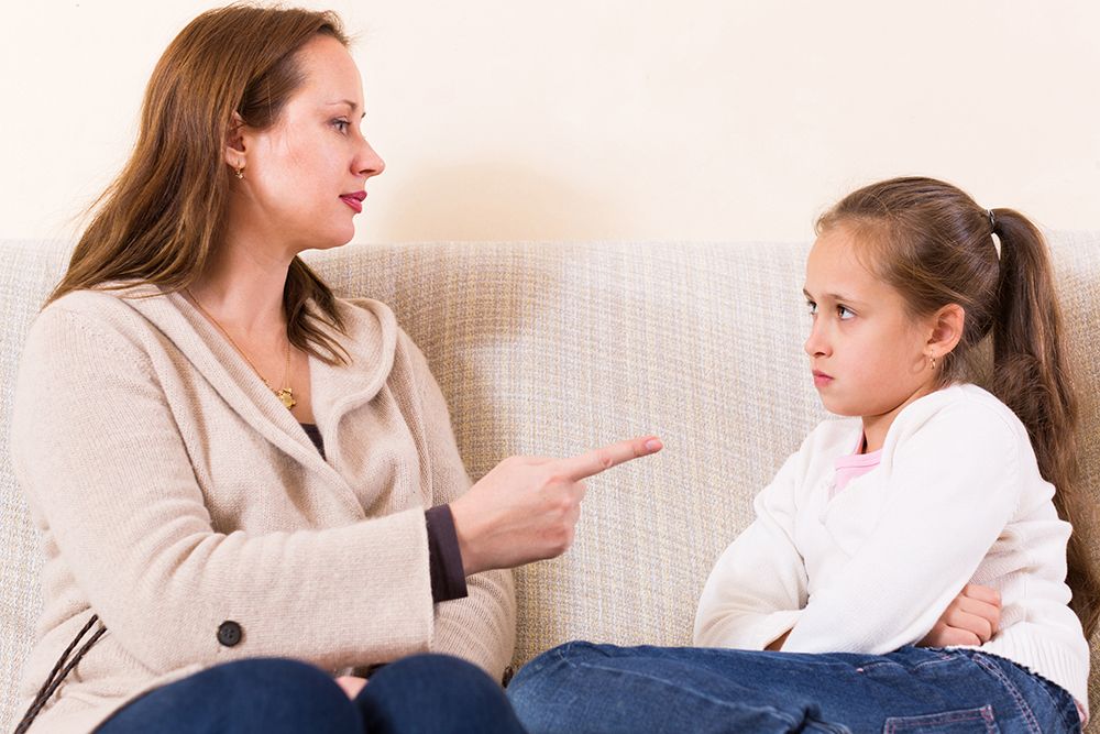 Những trẻ mắc chứng ADHD thường xuyên bị bố mẹ mắng nhiếc, chỉ trích trong thời gian dài khó có xu hướng thuyên giảm bệnh