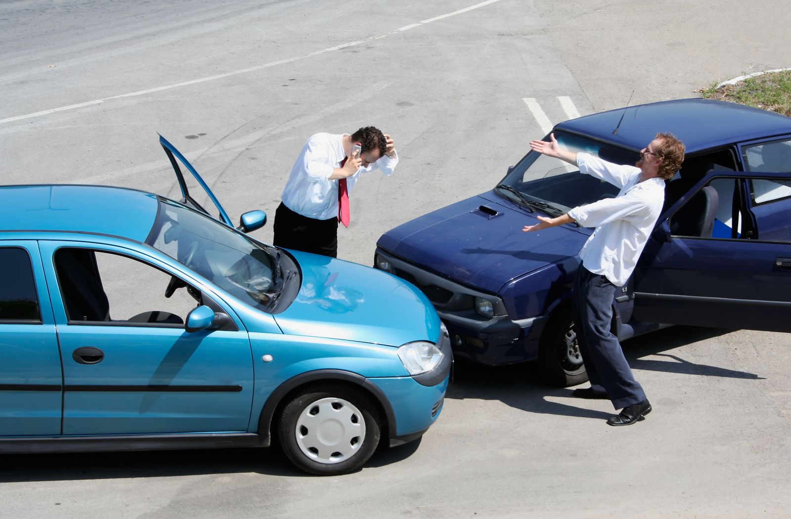 Không nên mất bình tĩnh khi gặp sự cố xe cộ