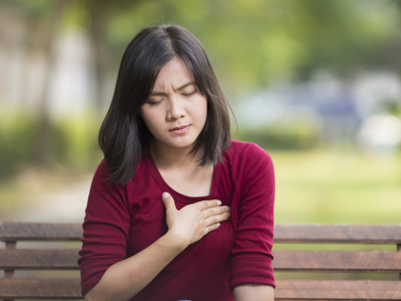 Khám tim mạch khi có các dấu hiệu thường xuyên mệt, đau ở tim