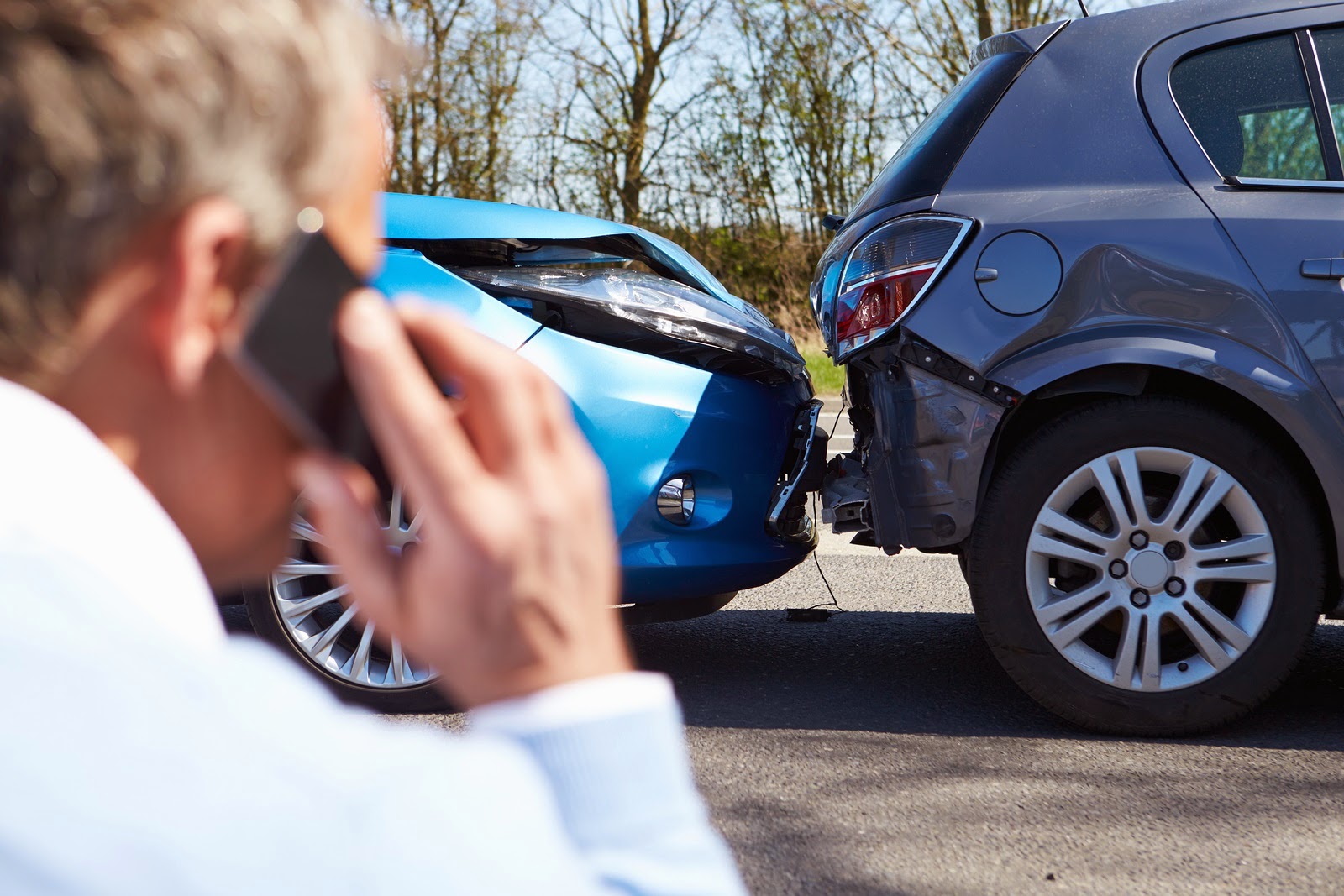 Mua bảo hiểm xe ô tô sẽ giúp bạn giảm thiểu tối đa rủi ro khi gặp tai nạn 