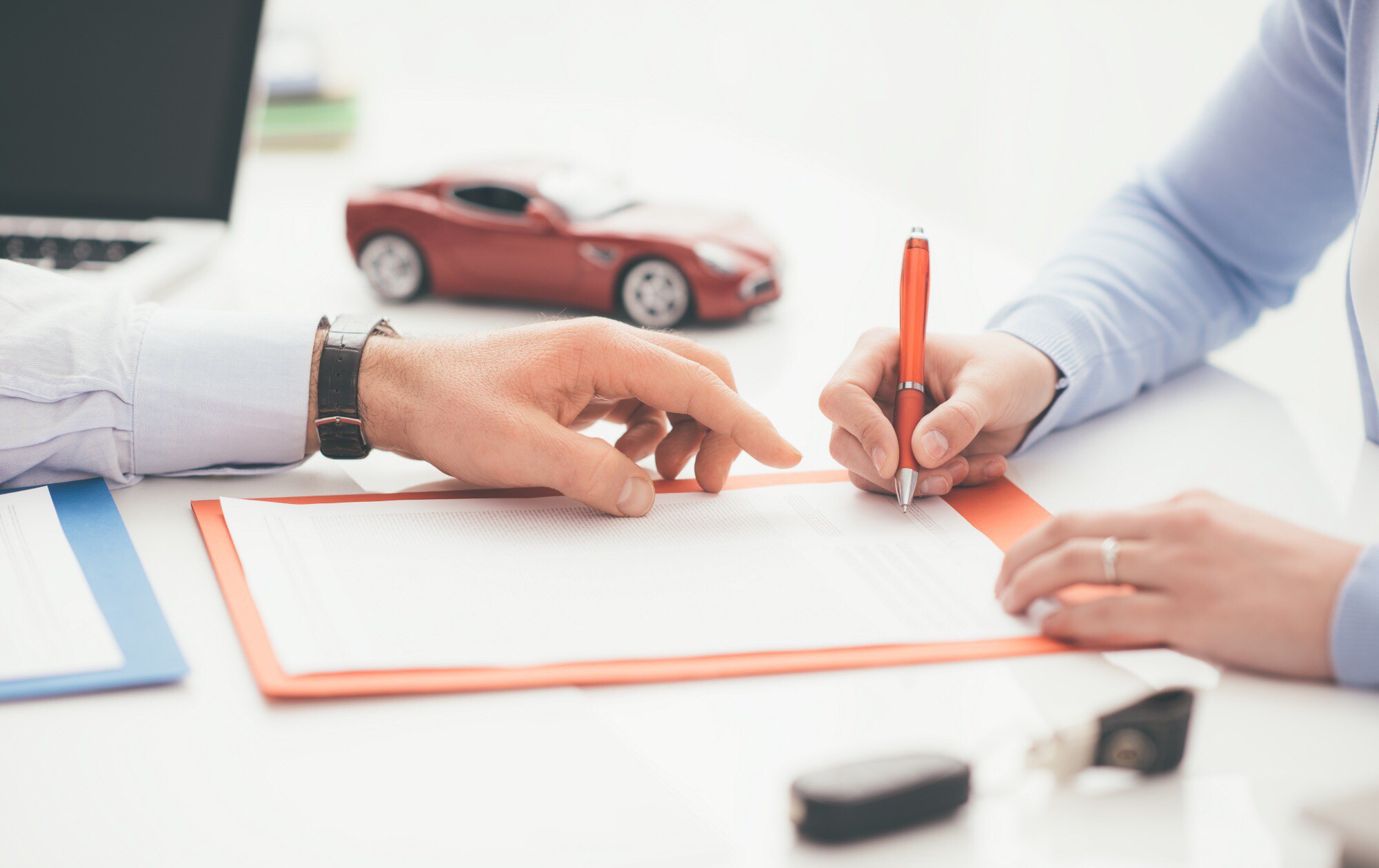 Nên chọn mức miễn thường có sẵn trong hợp đồng bảo hiểm xe 