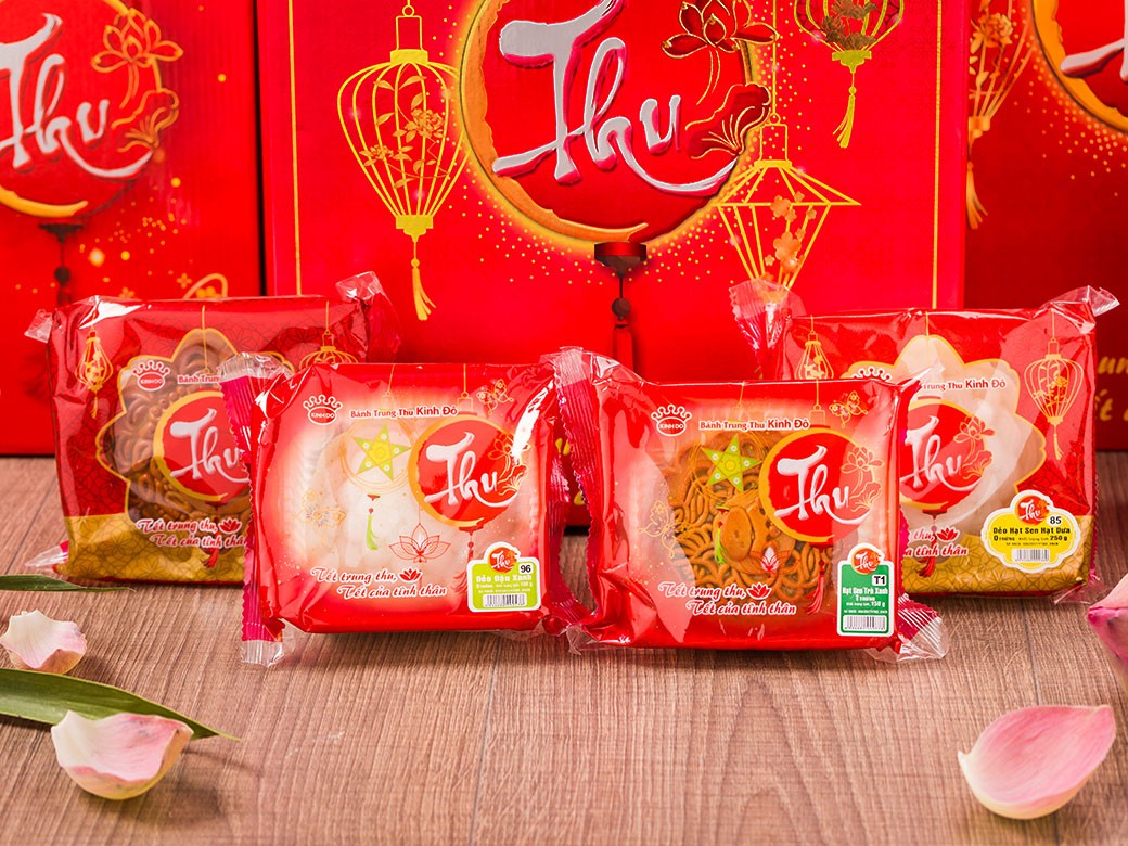 Bao bì bánh trung thu Kinh Đô được thiết kế đẹp mắt với đầy đủ các thông tin cần thiết về sản phẩm