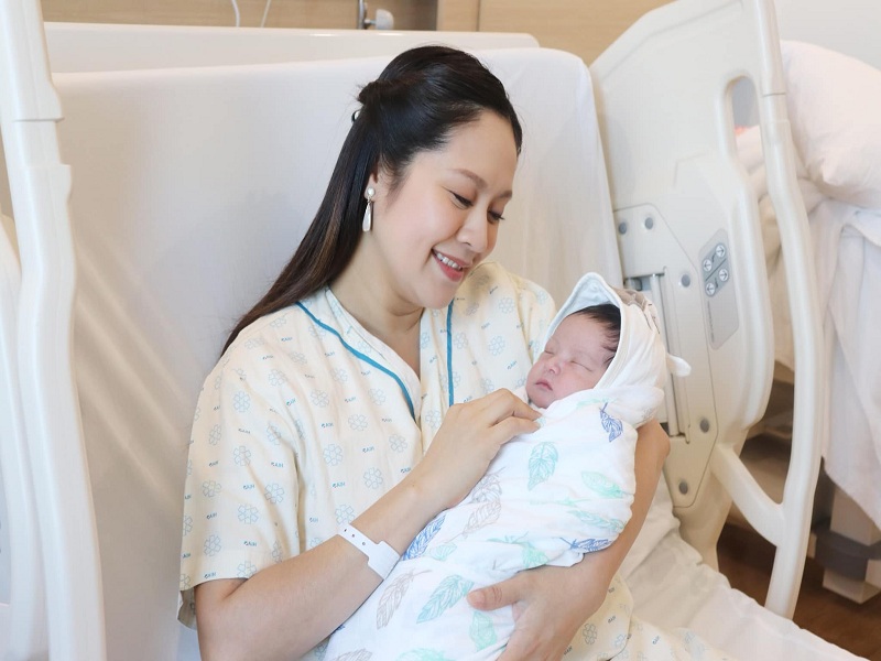 Nghệ sĩ Thanh Thúy tin tưởng chọn bệnh viện quốc tế City sinh em bé