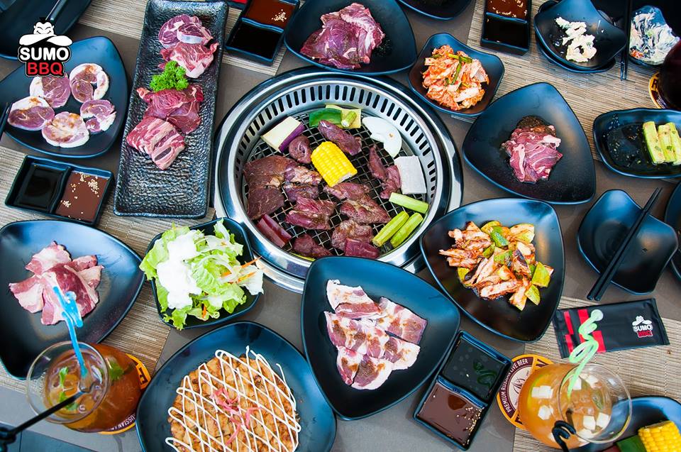 Tiệc buffet Sumo BBQ và menu gọi món đa dạng