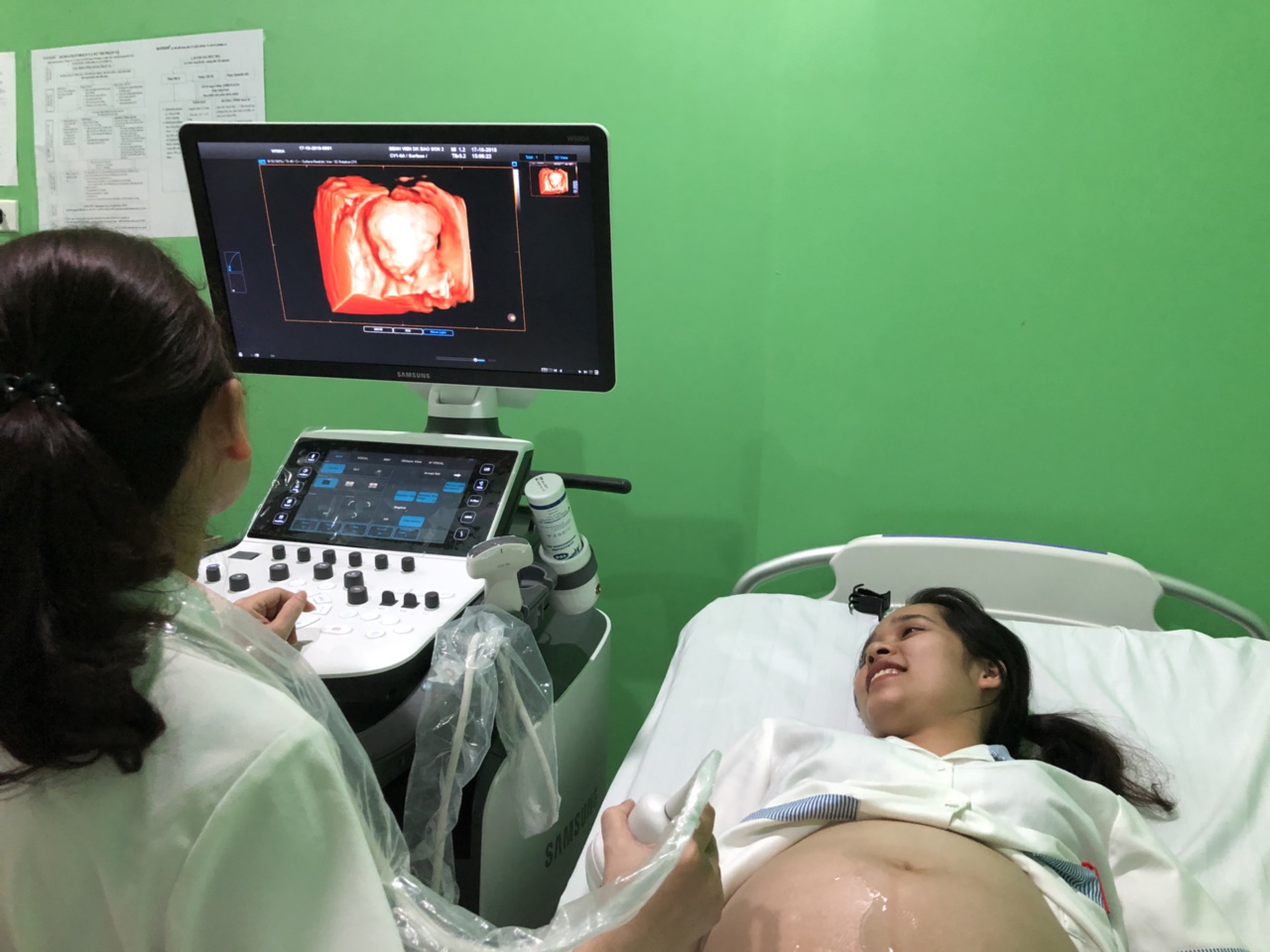 Siêu âm thai 4D cho ra những hình ảnh và chẩn đoán chính xác nhất về tình trạng thai nhi