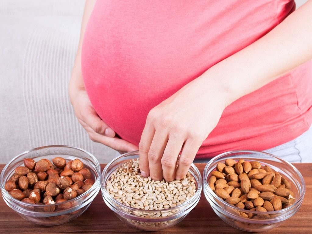 Chuẩn bị cho cơ thể những dưỡng chất đầy đủ trong giai đoạn quan trọng của bé và mẹ