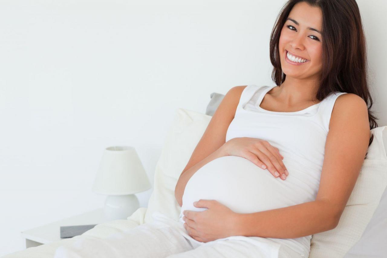 Mẹ bầu nên hỏi ý kiến bác sĩ trước khi theo thai giáo thực dưỡng 