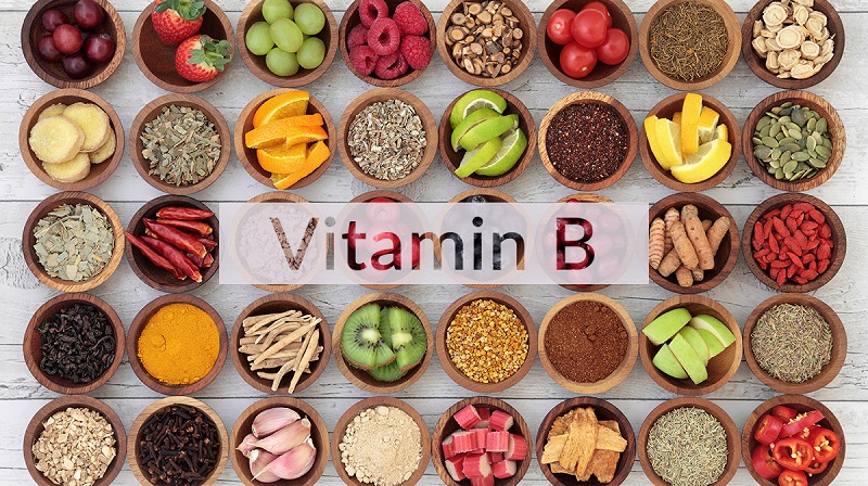 Nhóm thực phẩm vitamin B, bổ sung bằng việc sử dụng các loại ngũ cốc, các loại hạt , trái cây như: dâu tây, kiwi,...
