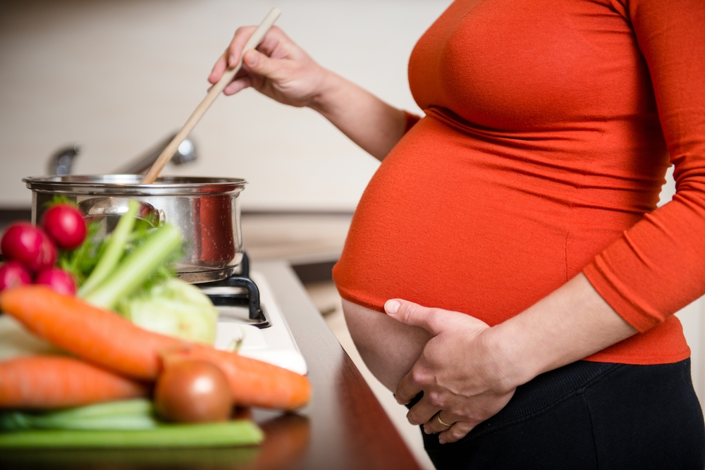 Các mẹ nên tuân thủ nghiêm ngặt những nguyên tắc dinh dưỡng khi mang thai 