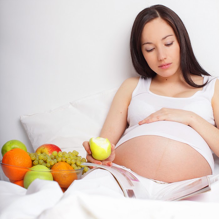 Các mẹ cần lưu ý chế độ dinh dưỡng trong suốt quá trình mang thai
