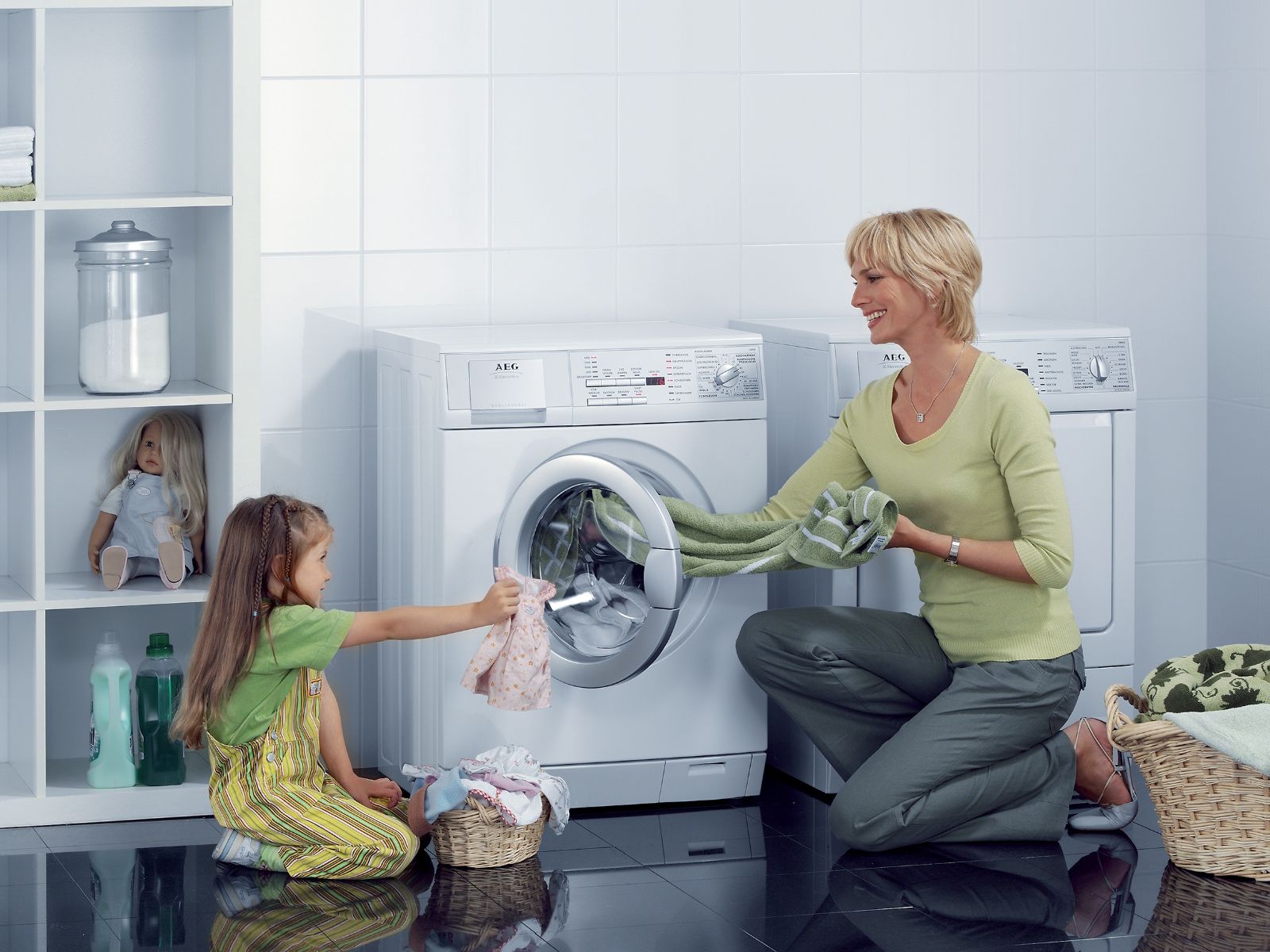 Theo bạn bột giặt nào tốt cho máy giặt?