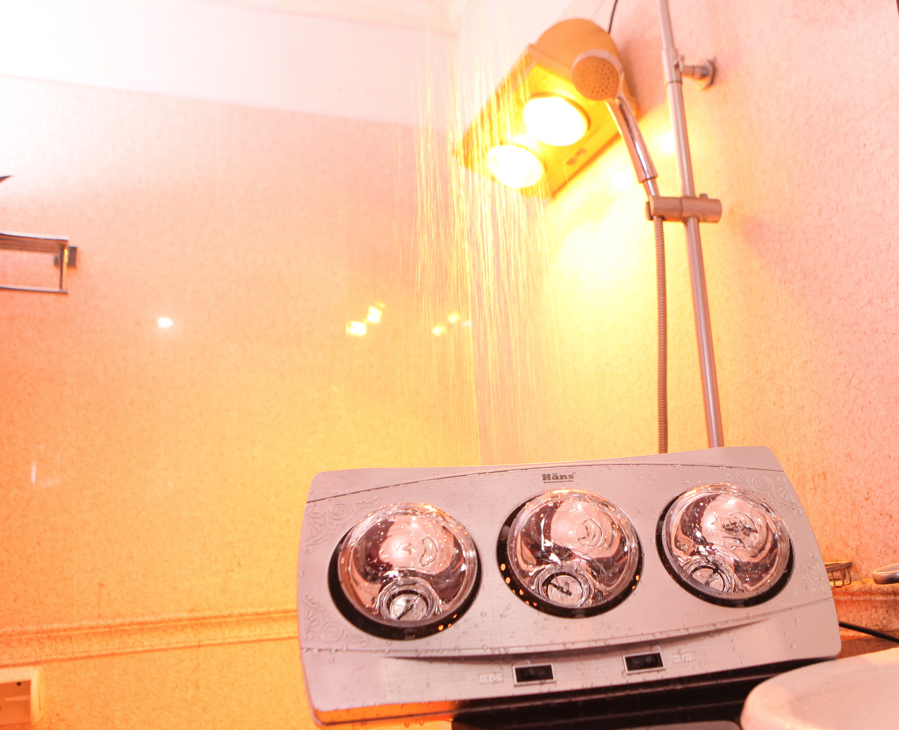 Đèn sưởi nhà tắm 3 bóng Bouken FJ 338S 825W
