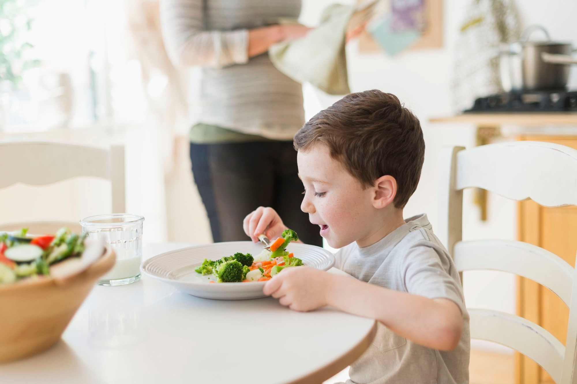 Chế độ ăn lành mạnh giúp trẻ tránh khỏi biến chứng bệnh tiểu đường