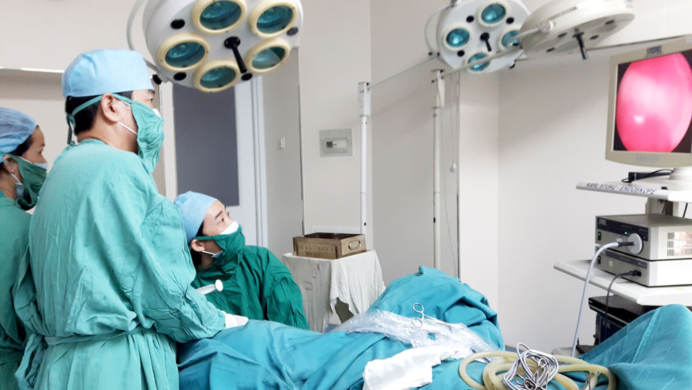 Phương pháp điều trị phẫu thuật u nang buồng trứng có thể sẽ để lại nhiều biến chứng nghiêm trọng