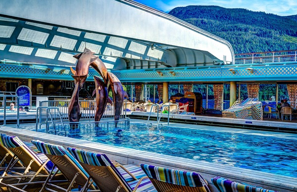 pool on top of cruise ship