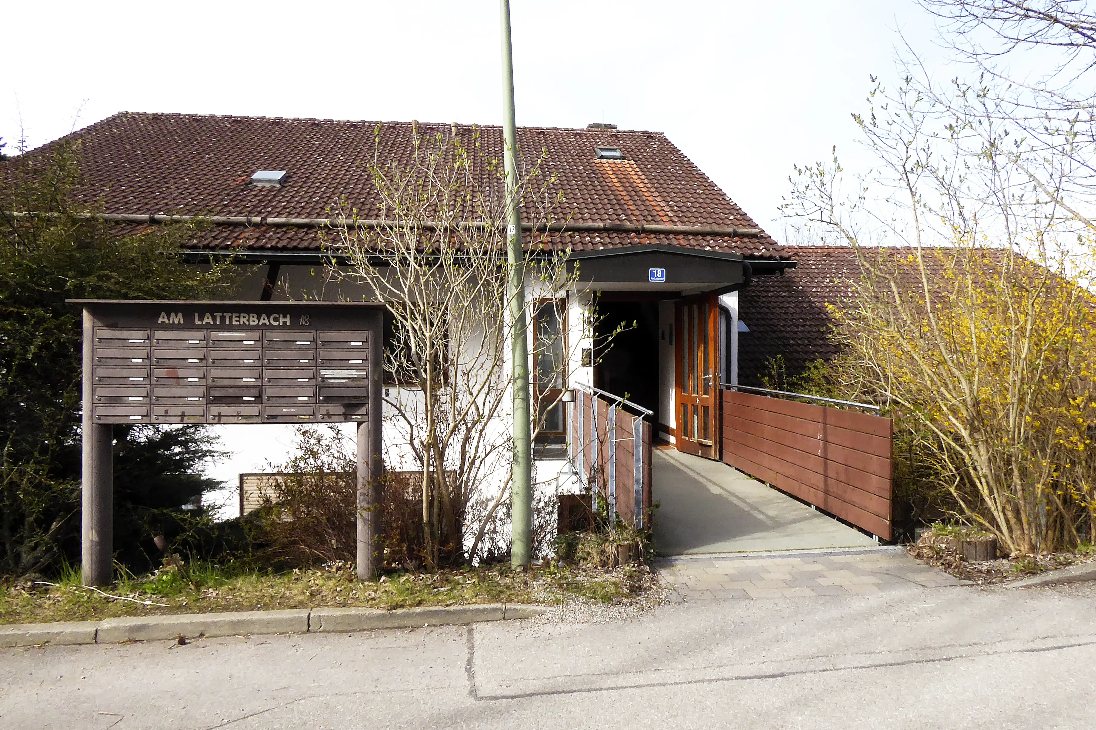 Am Latterbach Häuser 16 und 18 footer image nicht vorhanden