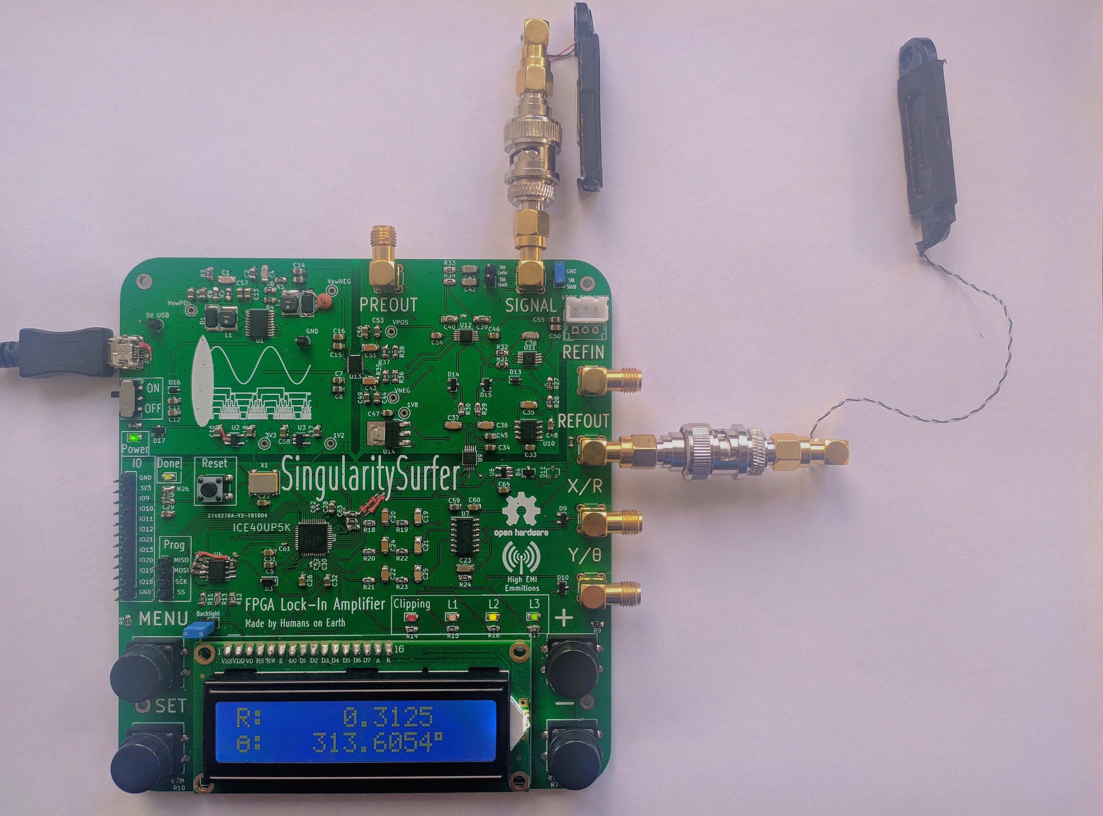 Measuring the change of phase due to the distance of two speakers (of which one functions as a crappy microphone)