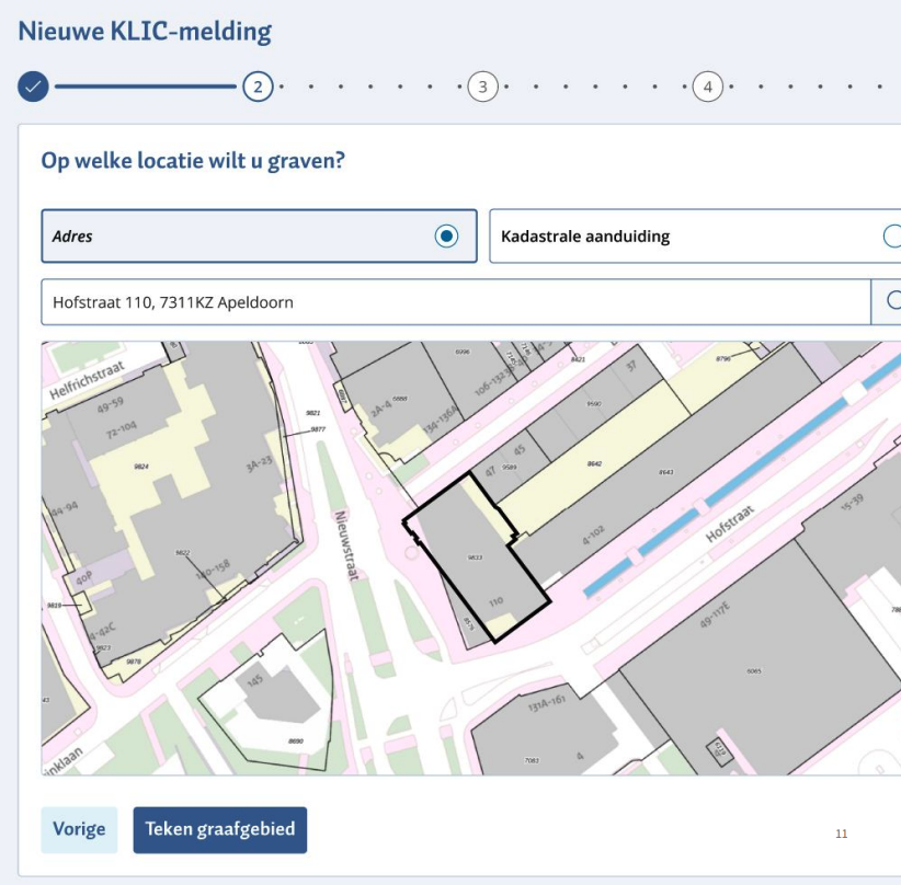 Screenshot van prototype toont titel: nieuwe KLIC melding. Daaronder een stap indicator waarbij stap twee is geselecteerd. Daaronder de vraag: Op welke locatie wilt u graven? Daaronder enkele formulierelementen en een kaart. Onder de kaart staan twee knoppen met de tekst 'vorige' en 'teken graafgebied'.