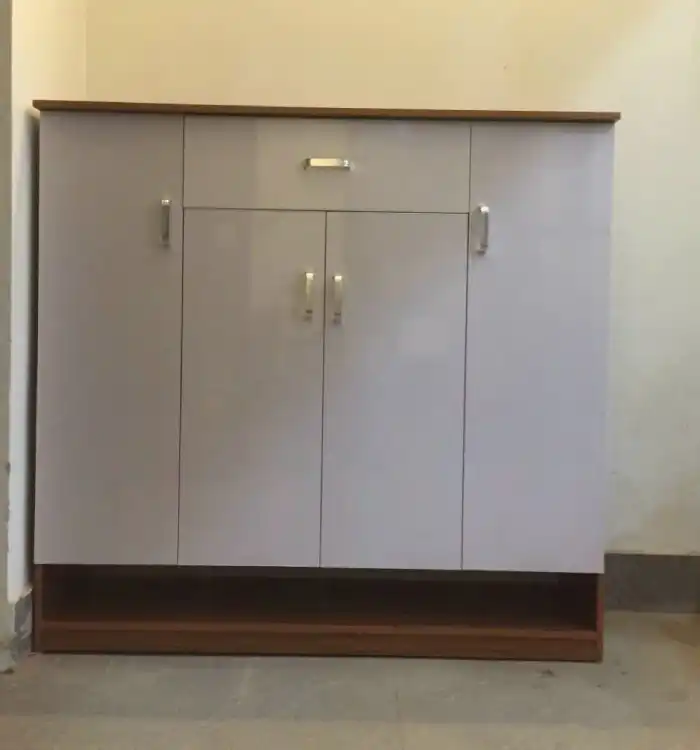 Tủ giày dép nhựa Đài Loan Chin Huei phối màu sồi kết hợp ghi xám hiện đại tại chung cư 30T2 Nam Trung Yên