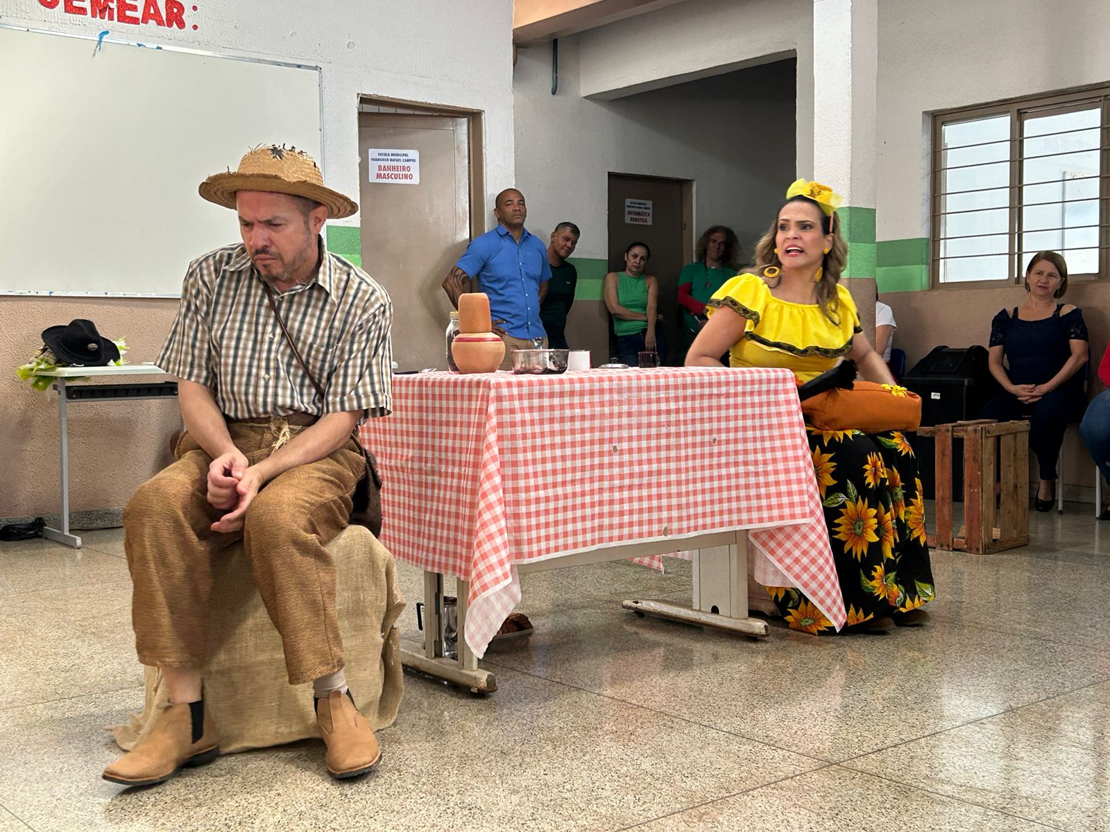 Zeferino e Cumade Badú na Escola