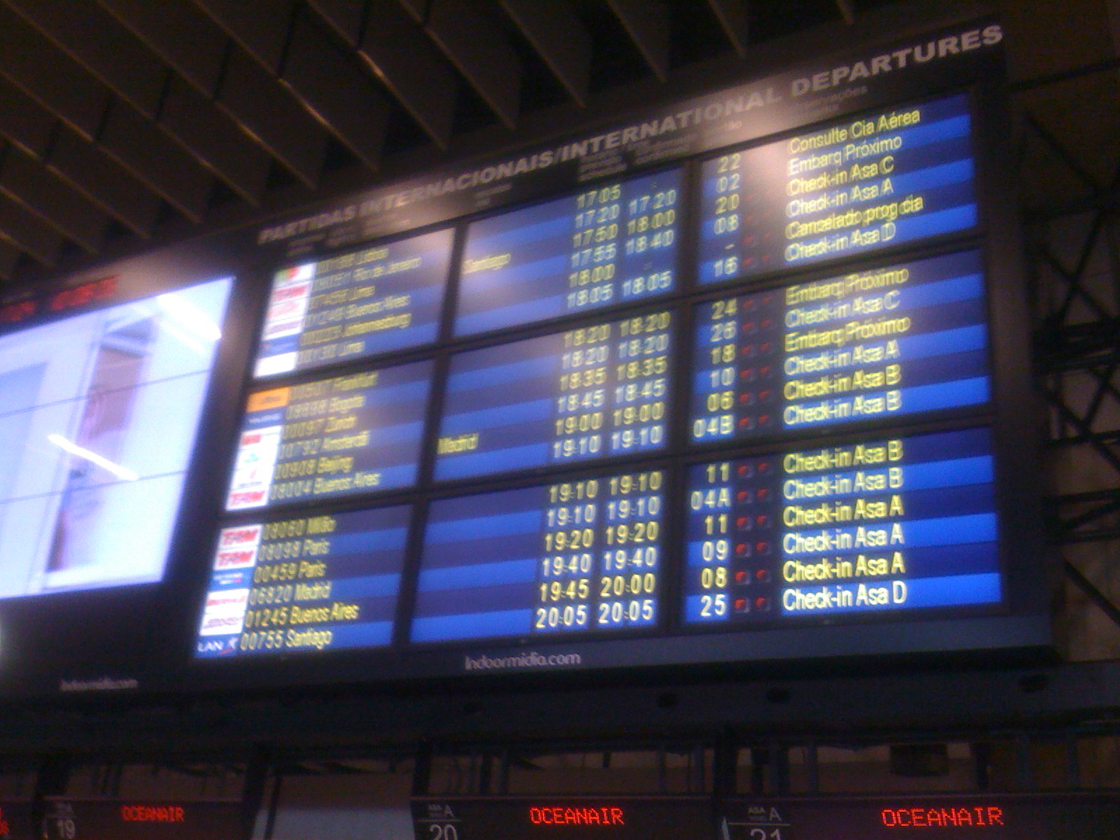 São Paulo airport display