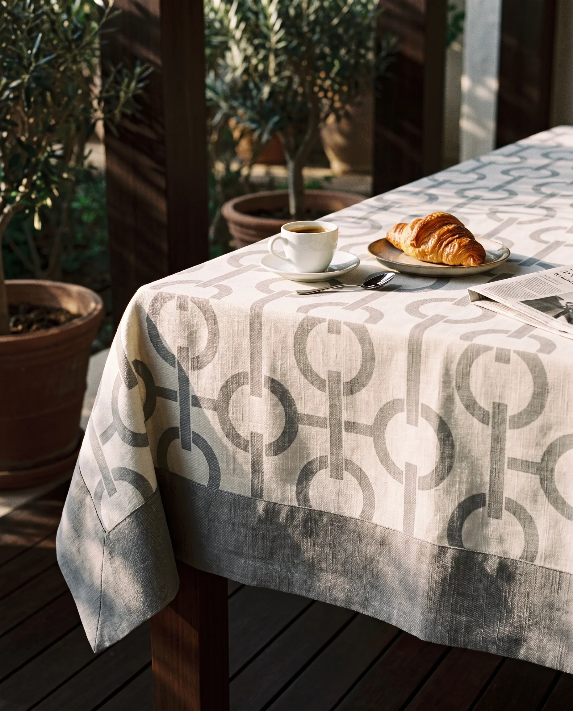 Anneau Gris — table setting 4