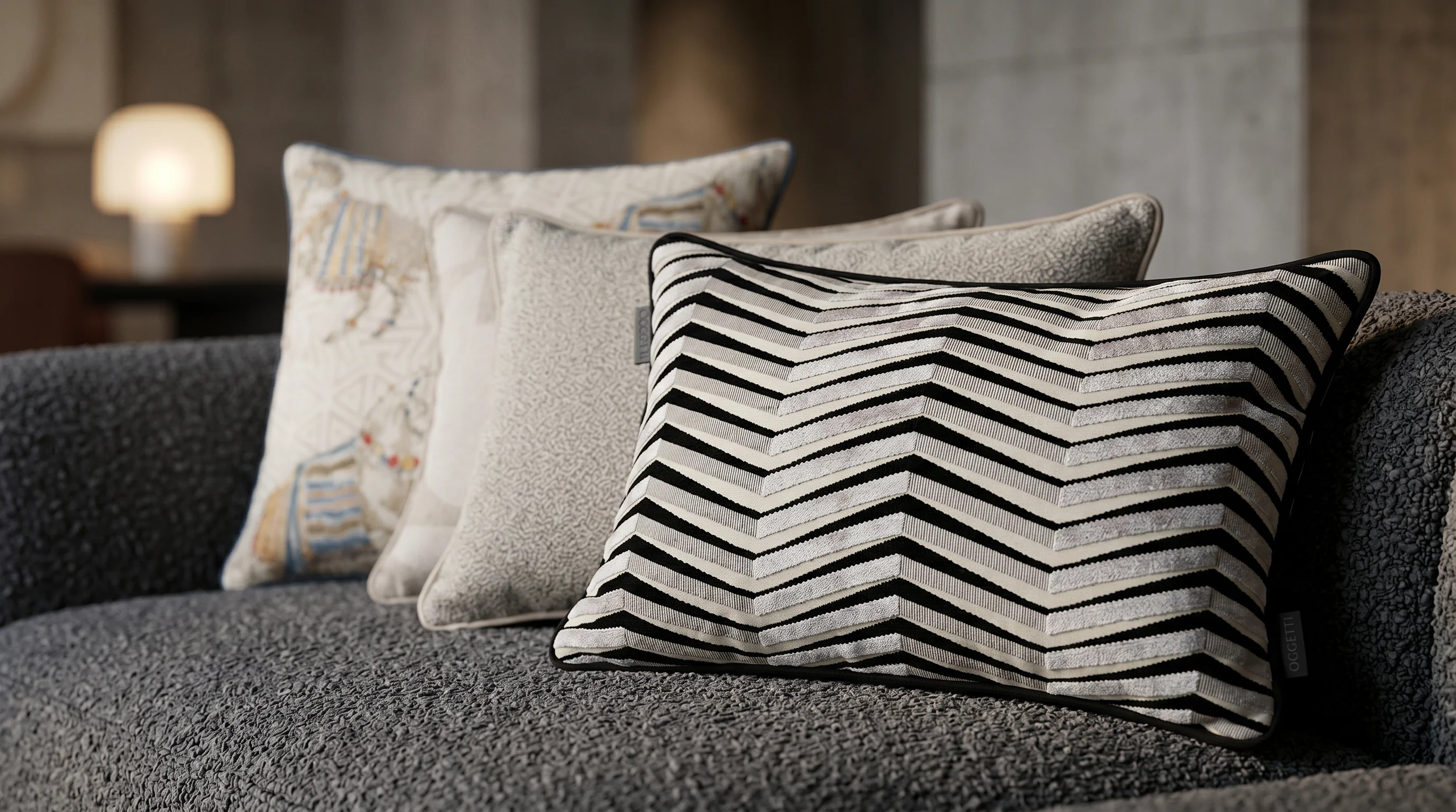 Bagutta A cushion
