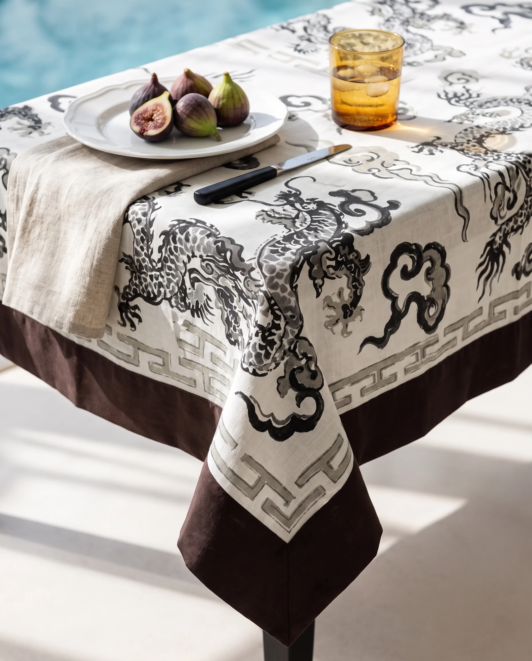 Dragon Noire — table setting 4