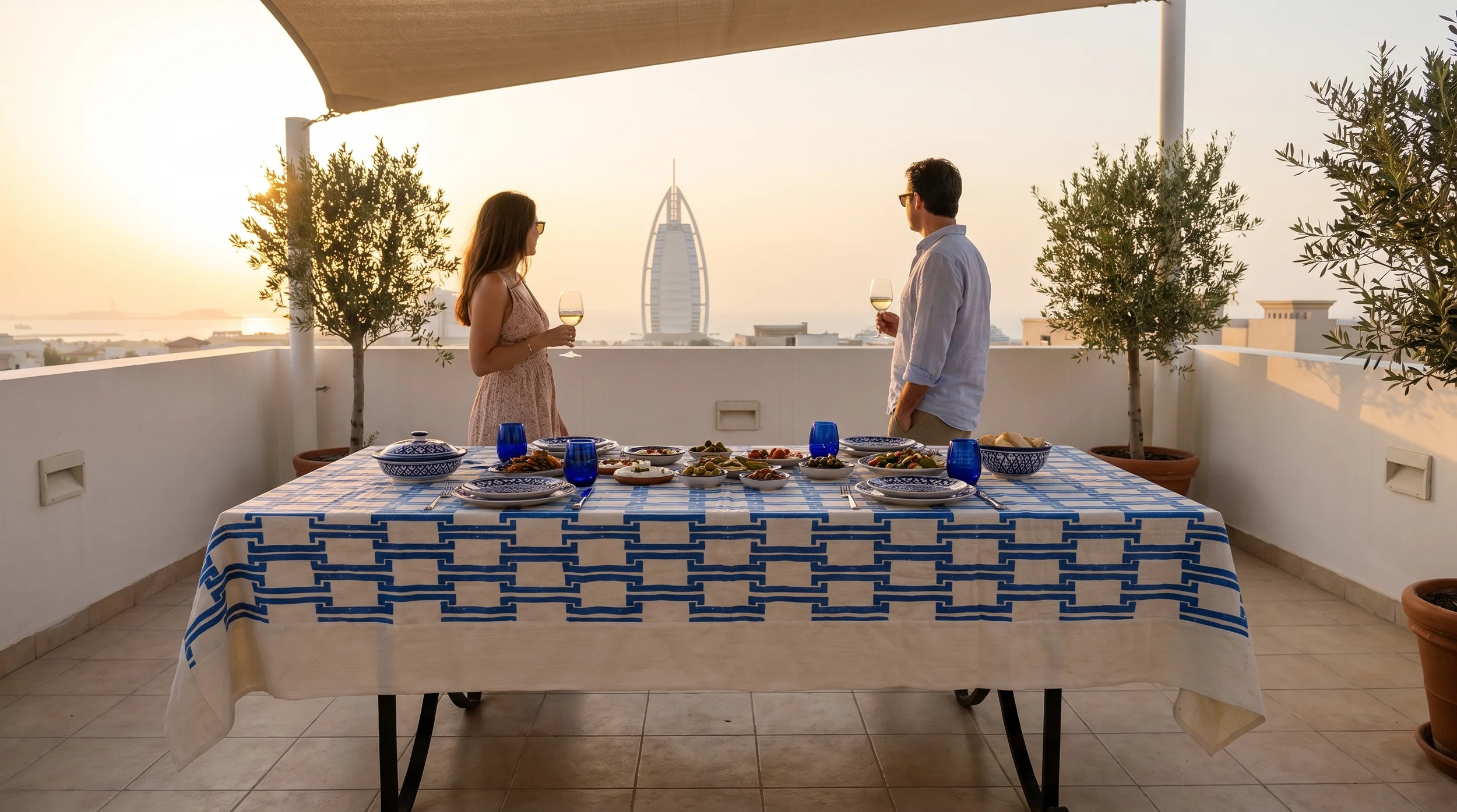 L'Heure Bleue — table setting 4